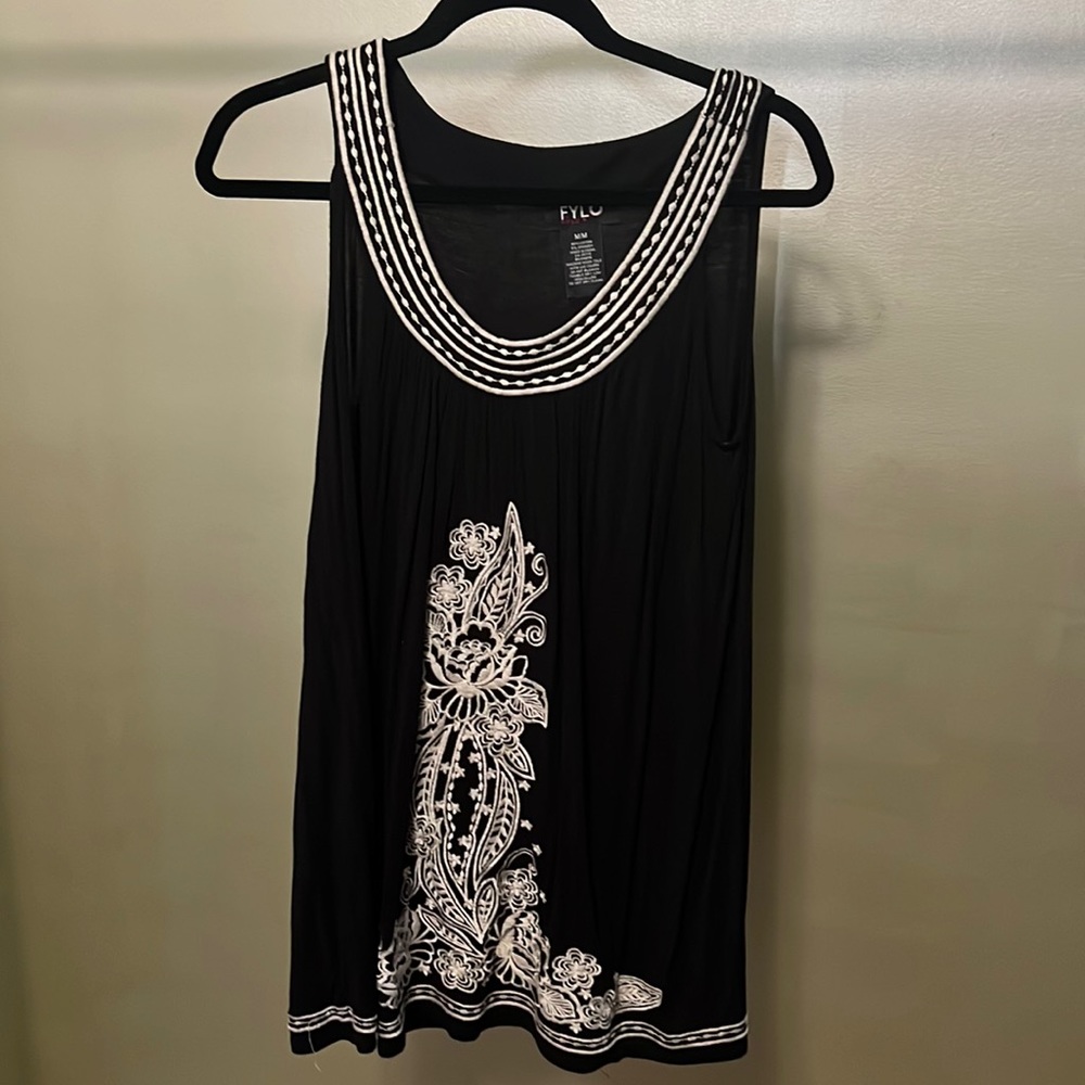 Fylo womens top in black
